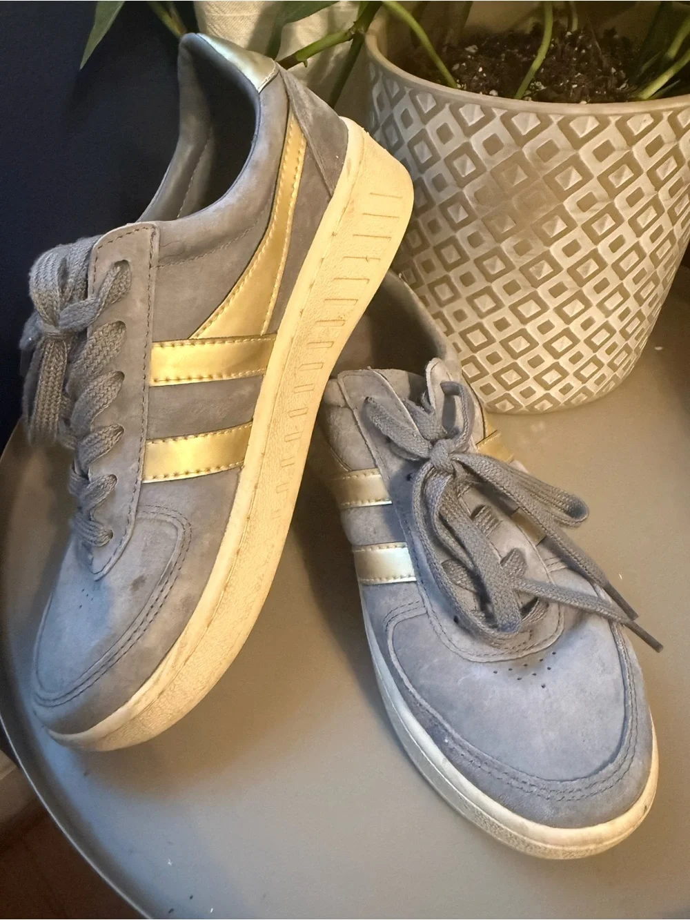 Gola 8 Retro Suede Sneaker Neutral Athleisure 90s Quiet Luxury Streetwear Preppy